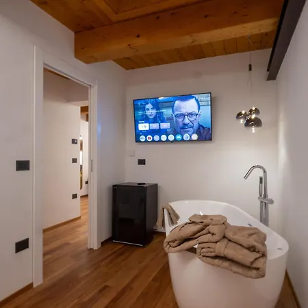 The Crispi House 3*