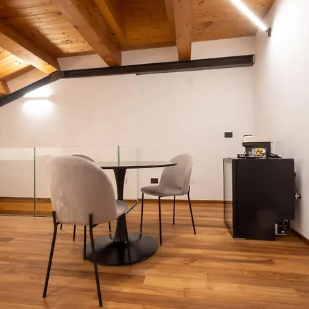 The Crispi House 3* Васто