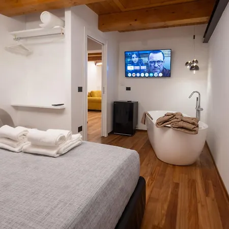 The Crispi House Отель типа 